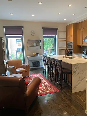 Rented by Owner | media 12