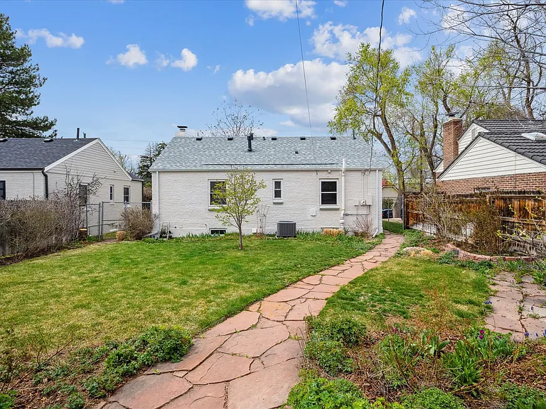 1220 Magnolia St — Photo 28