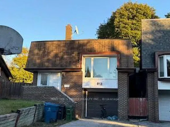 92 Loganberry Cres, Toronto, ON M2H 3H1