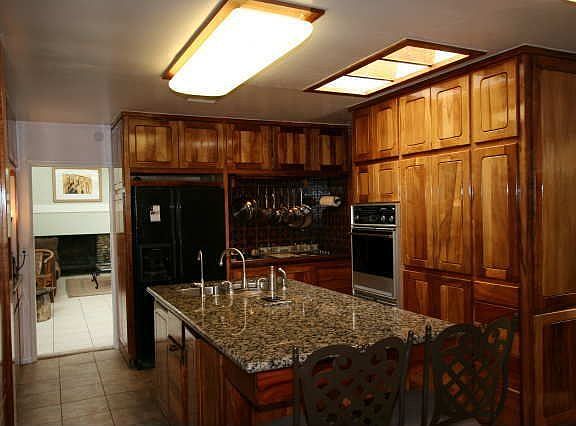 2nd image of 3837 Cedarbend Dr