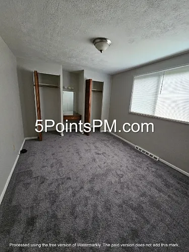 18051 Lakeshore Blvd Photo 1