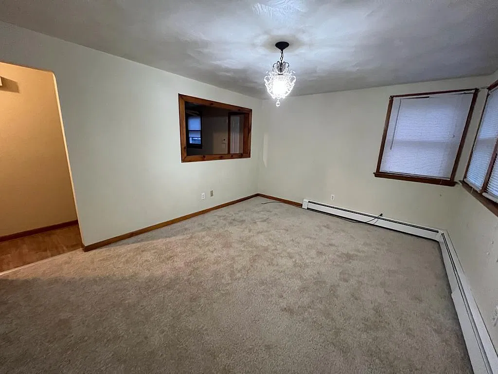 3 bed, $2,900 — Photo 3