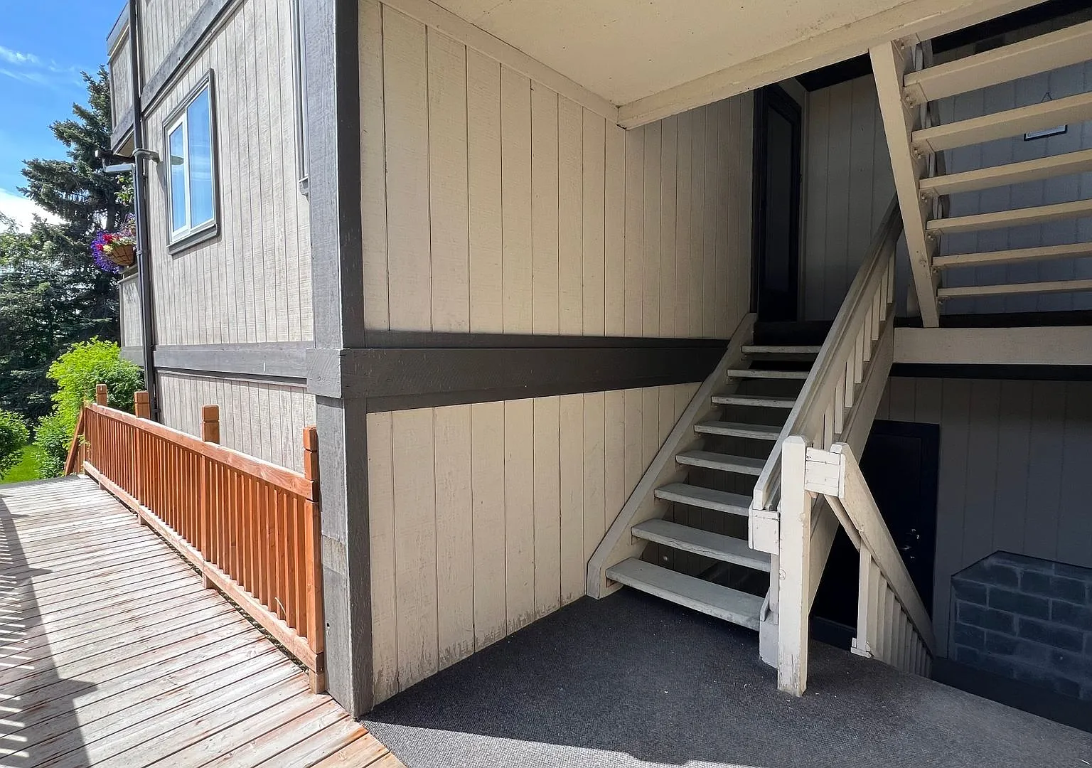Lake Hood views! (2) Bed / (2) Bath Condo w/ Heated Garage Parking! — Photo 2