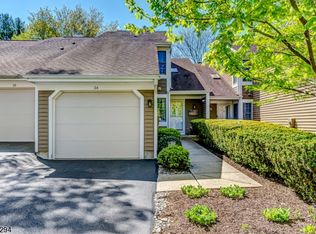 24 Stone Run Rd, Bedminster, NJ 07921