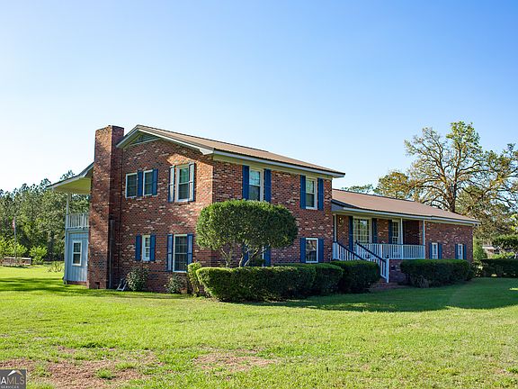 4th image of 2110 Ware St