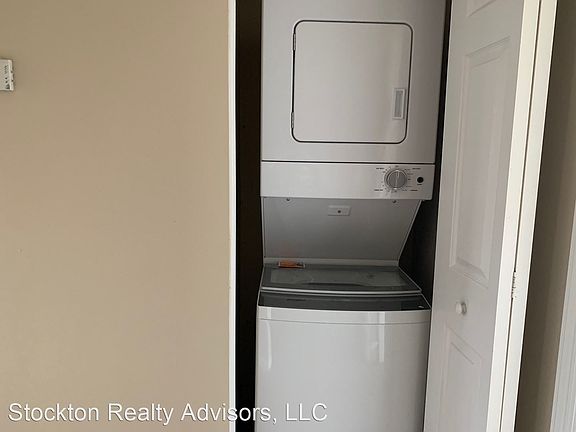 5th image of 1039 57th Ave W #7807353
