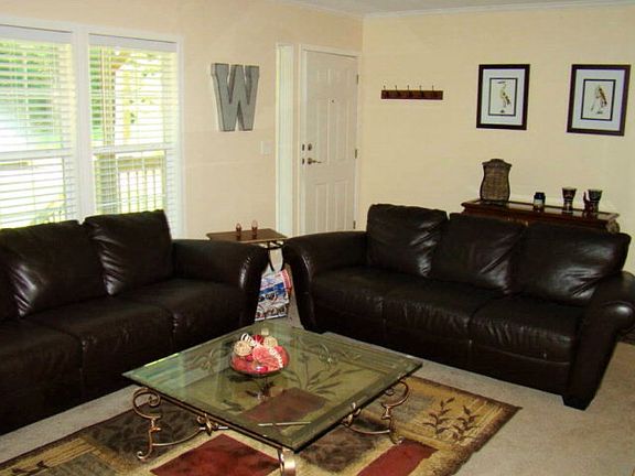 2nd image of 109 Pecan Ct