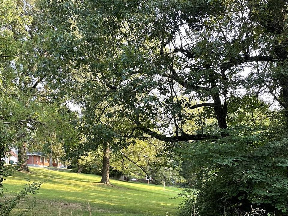 2nd image of Chickasaw Dr
