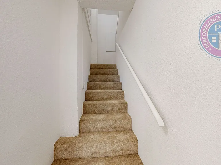 43 Ladd St — Photo 13