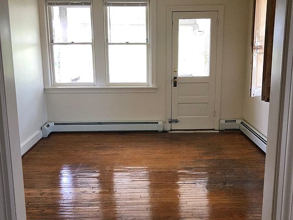 5th image of 820 N Harrison St APT 3