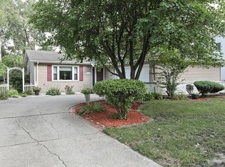 9241 Foliage Ln, Munster, IN