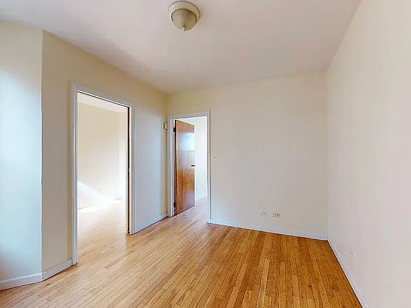 2nd image of 428 E 116th St APT 21