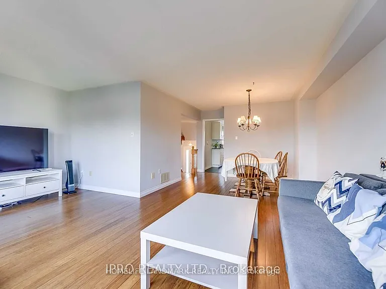 1109 Lindsay Dr — Photo 18