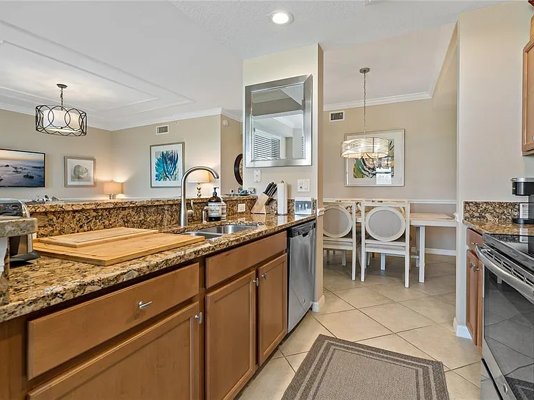 7015 River Hammock Dr #306 — Photo 5