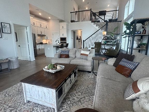 4th image of 6031 Churchill Springs Ln