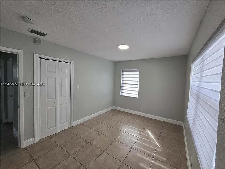 280 NW 31st Ave — Photo 15