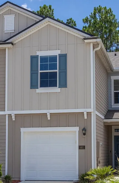 3 bed, 2.5 bath, 2000 sqft, $1,900 — Photo 1