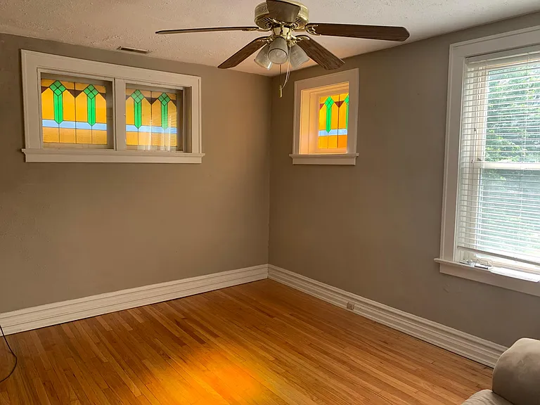 1212 Woodland Dr #2 — Photo 2
