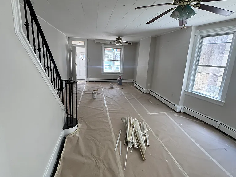 1222 Genesee St — Photo 3