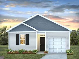 210 Lakeside Dr, Port Wentworth, GA 31407