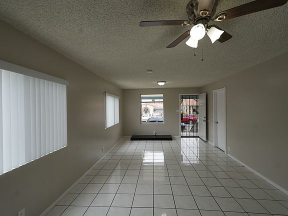 4th image of 457 W Sepulveda St