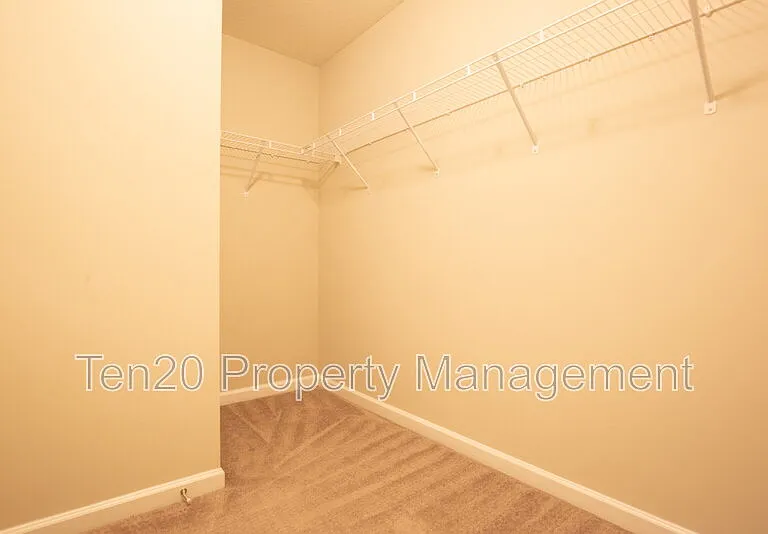 7272 Sorrel Dr — Photo 16