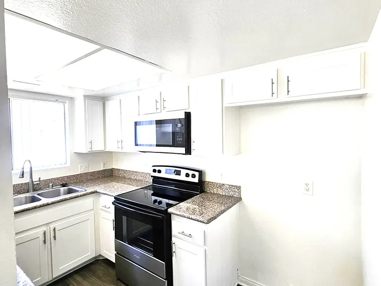 Old Mill Apartments — Photo 10