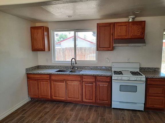 3rd image of 510 W Highland Ave