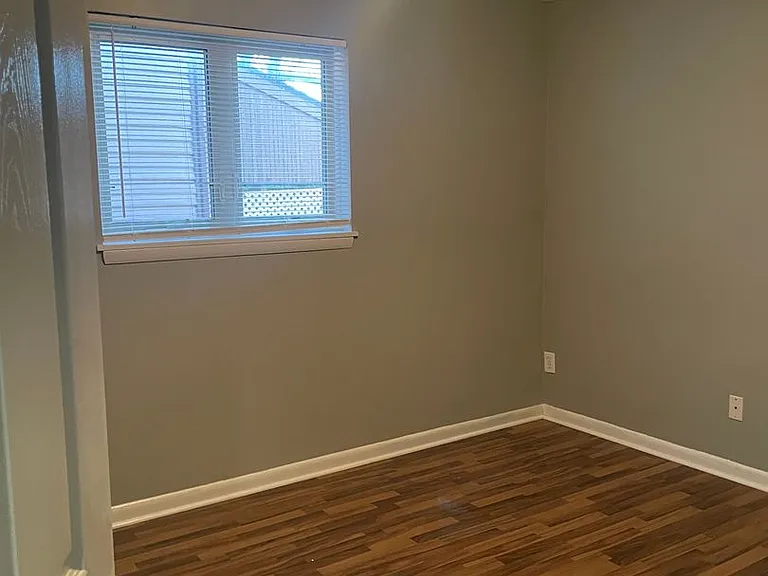 1829 Edenside Ave — Photo 12