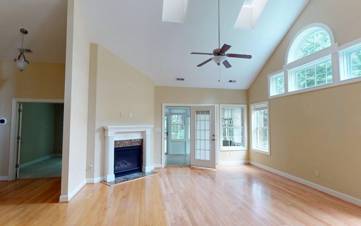 next background image