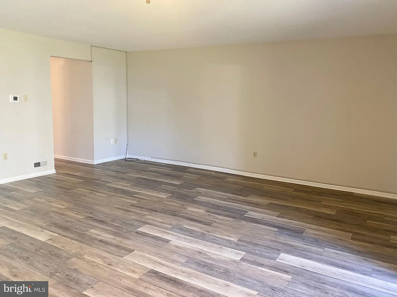 1 bed, 1.0 bath, 788 sqft, $1,900 — Photo 3