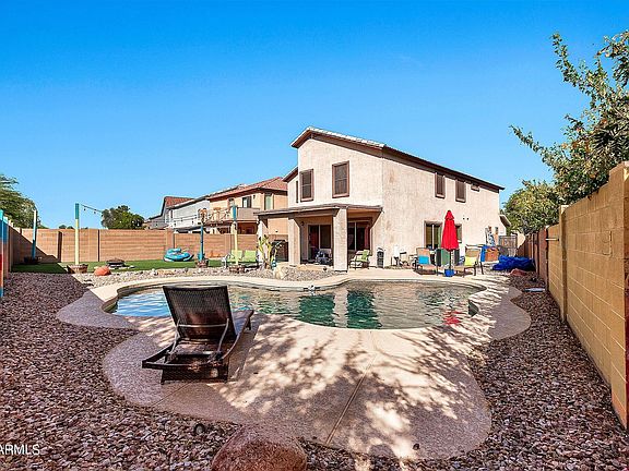 3rd image of 32854 N QUAIL Avenue
