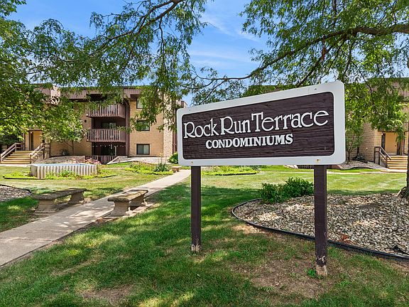3rd image of 1472 N Rock Run Dr APT 2D