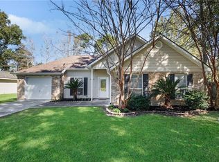 24645 Esquinance St, Lacombe, LA 70445
