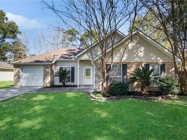 24645 Esquinance St, Lacombe, LA 70445