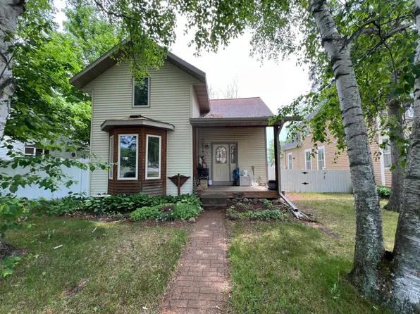 614 N 8th St, Brainerd, MN 56401