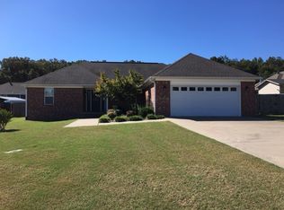 25 Meadowview Dr, Searcy, AR 72143