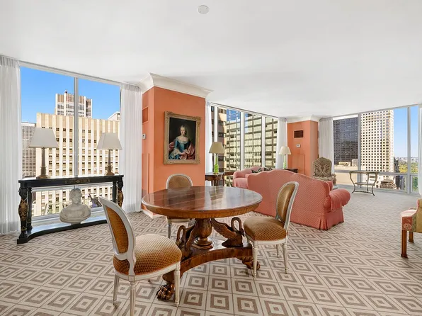 641 5th Ave #28A, New York, NY 10022