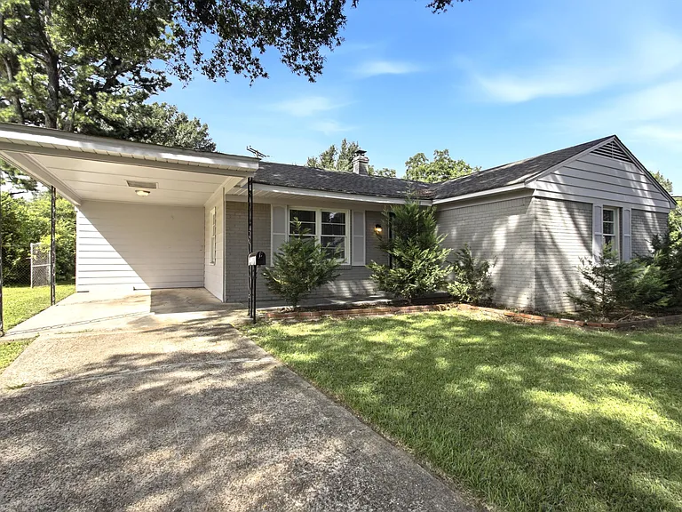 02-4301 Fredericks Ave_07232026