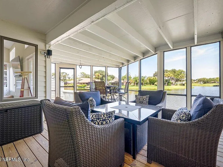 10 Little Bay Harbor Dr — Photo 34