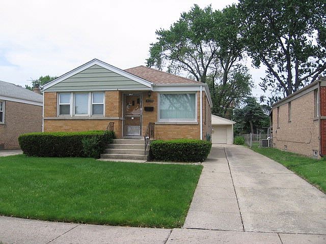 1st image of 4224 N Oketo Ave
