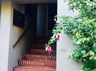6216 Antioch St APT A, Oakland, CA 94611