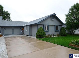 15404 R St, Omaha, NE 68137