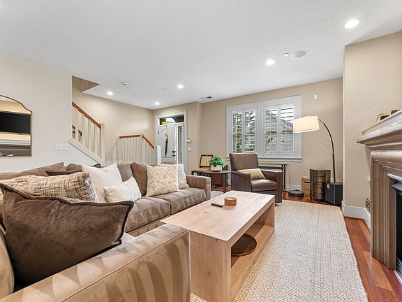 5th image of 10599 SW Windwood Way