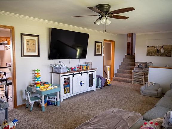 5th image of 32485 W 399th St