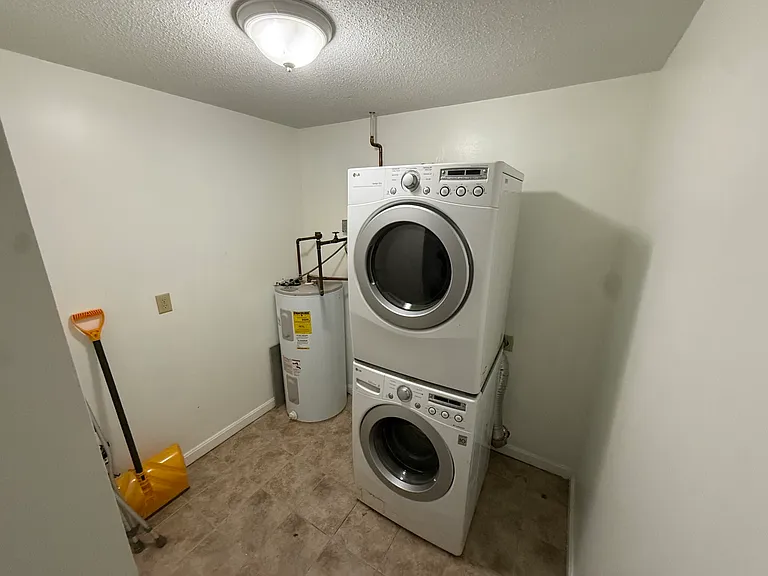 40 Cross St #2 — Photo 9