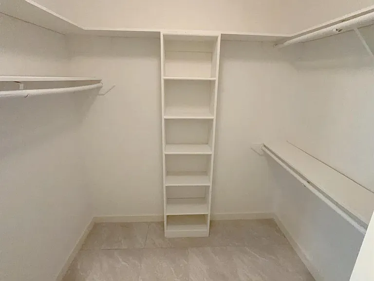 11852 Taylorcrest Rd #8 — Photo 17