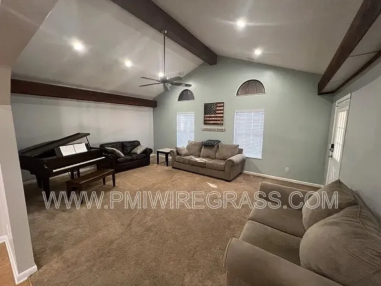 59 Andrews Dr — Photo 2
