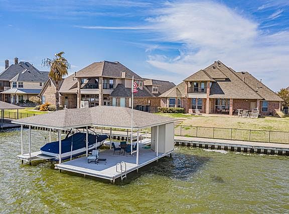 2nd image of 2606 Harborside Dr
