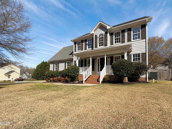 2nd image of 3301 Pomegranate Dr